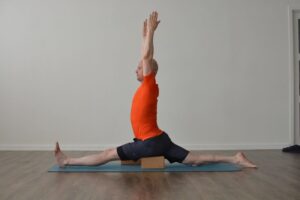 Uppsala yoga Hanumanasana